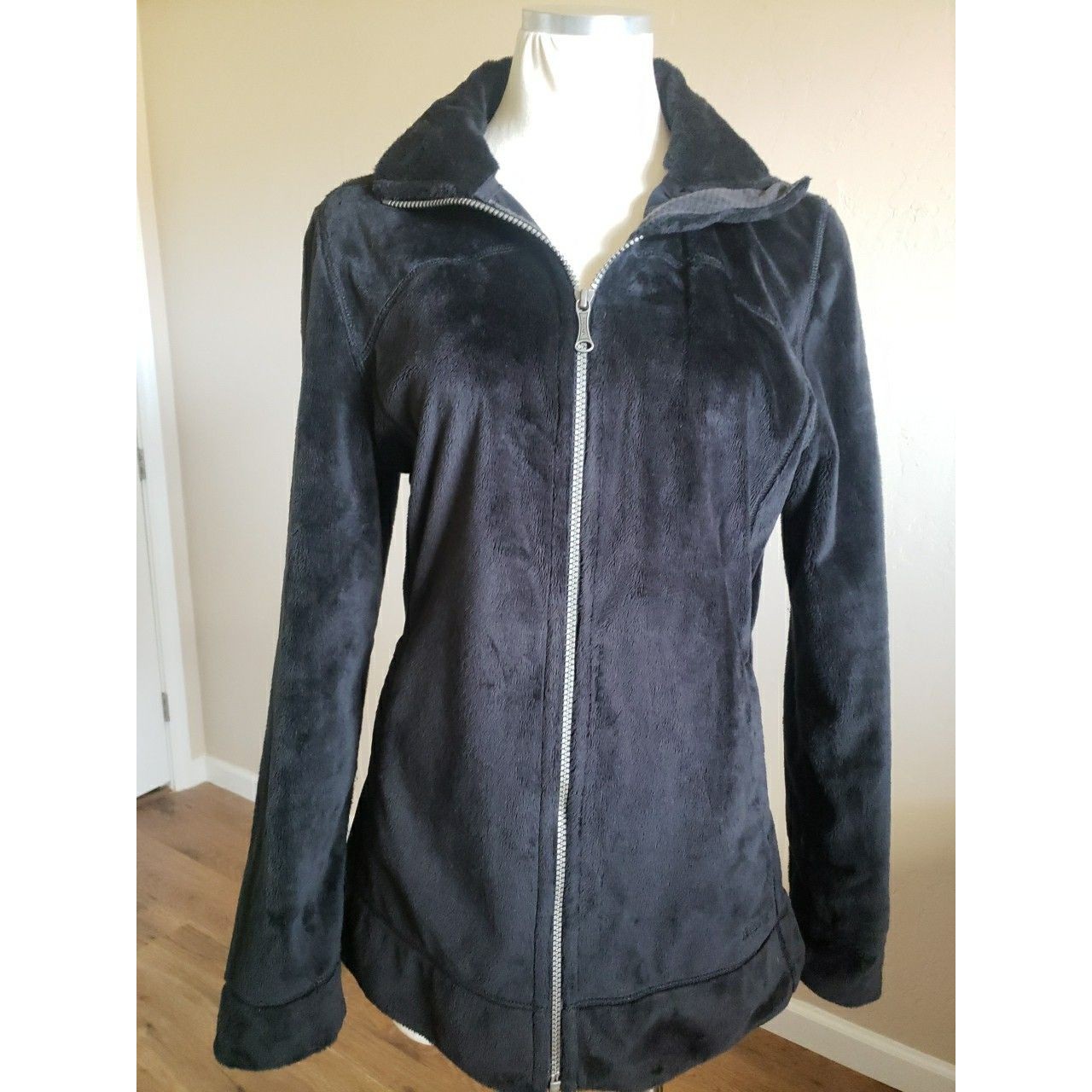 Marmot Jacket Womens Sz M Fleece Black Full Zip Breathable Vintage Warm Classic